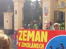Zeman v Zimolánech, vítal prezidenta transparent