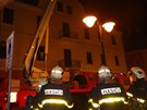 Zásahu v centru Bruntálu se úastnilo více ne edesát hasi. (9. ervna 2015)