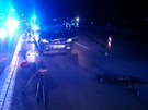 Na D1 srazilo osobn� auto cyklistu.
