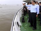 Na místo katastrofy dorazil i ínský premiér Li Kche-chiang (3. ervna 2015).