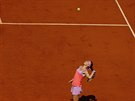 Lucie afáová v akci ve finále Roland Garros