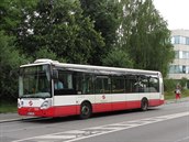 Autobus Iveco Citelis 3508 na lince 137 v zastávce Urbanova 9. ervence 2014.