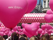 Pochod proti rakovině prsu. Letos s rekordní účastí 23 tisíc lidí.