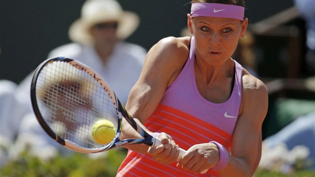 esk tenistka Lucie afov bojuje o finle Roland Garros s Ivanoviovou.
