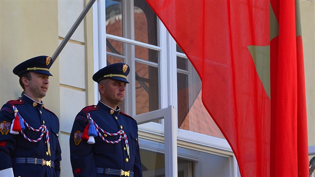 Zkouka na Hrad. V osm hodin ráno zaala zkouka na slavnostní ceremoniál...