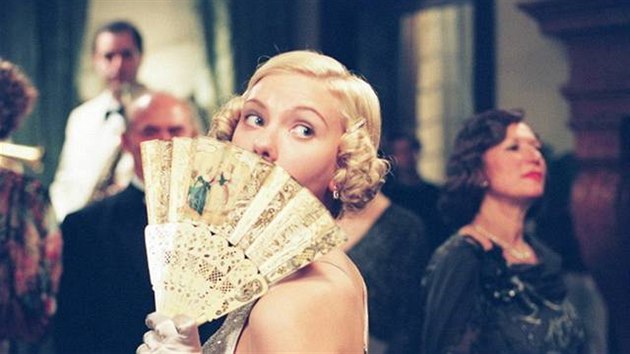 Scarlett Johanssonová ve filmu V�jí� lady Windermerové (2006)