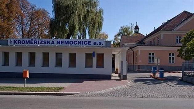 Vjezd do nemocnice v Kromi.