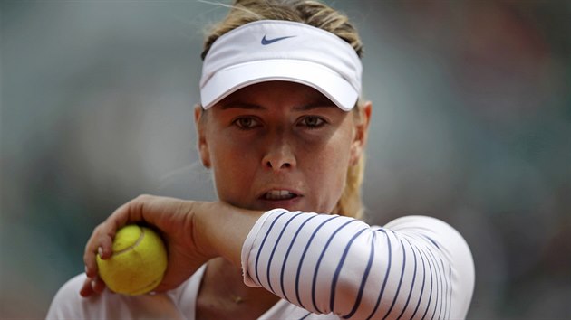 Maria arapovov v osmifinle Roland Garros s Luci afovou