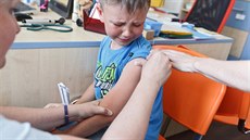 Očkování dětí proti hepatitidě A v Praze 6. (5. června 2015)