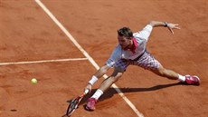 Novak Djokovi (vlevo) a Stan Wawrinka u spolu sehráli hodn památných bitev. Pijde v Paíi dalí?