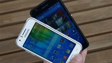 Sony Xperia E4g a Samsung Galaxy J1