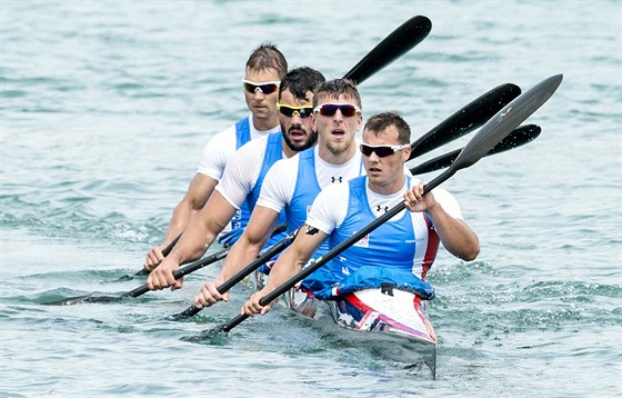 eský tykajak ve sloení (na snímku zprava) Daniel Havel, Luká Trefil, Josef...