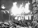 V plamenech pi poáru Bezruovy chaty 11. bezna 1978 zahynul malý chlapec.