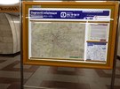 Aktualizovaná dopravní mapa ve stanici metra Andl.