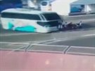 Autobus smetl na hrách v Baku ti rakouské plavce