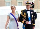 Britský princ Edward a jeho manelka Sophie na svatb védského prince Carla...