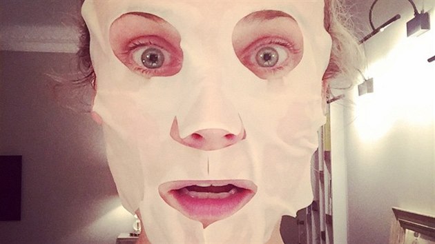 Diane Krugerov: Tak vypadaj non mry! Zkoum novou masku od Nuxe... #nedlnzbava #pr #kdyutenbearzmiz