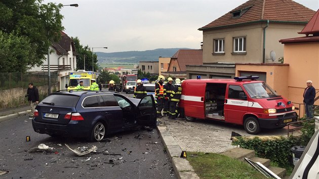 Kluci si jeli do Radotna pro vun list, smetlo je BMW (19.6.2015)