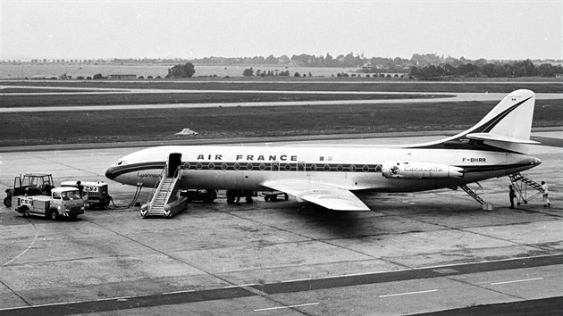 Caravelle III spolenosti Air France na Ruzyni v roce 1970