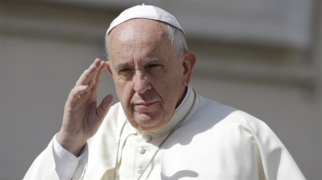 Vatikán zveřejnil encykliku papeže Františka k životnímu prostředí. Jeho mluvčí Lombardi označil text za významný a aktuální vzkaz celému lidstvu (18. června 2015)