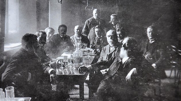 V beznu 1908 pednel v Besed Jaroslav Vrchlick.