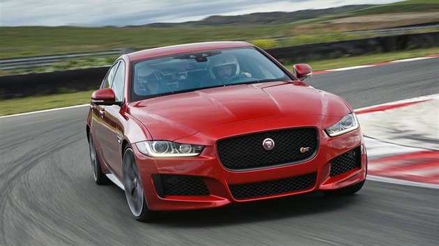 Jaguar XE