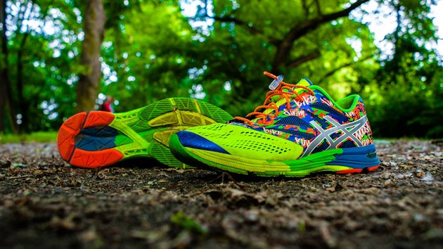 TEST: Asics Gel-Noosa Tri 10 - vkonnostn orientovan silnika s triatlonovmi koeny.