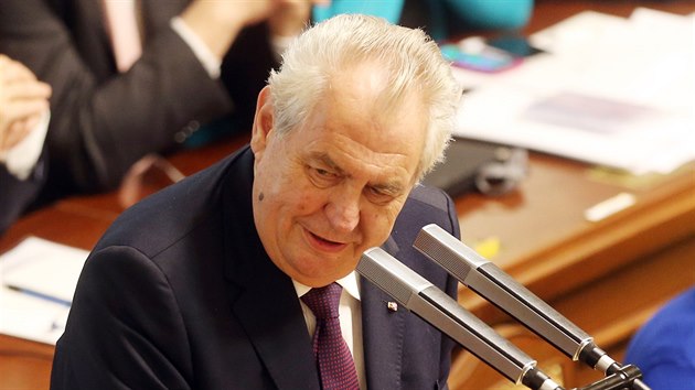 Prezident Milo Zeman pi svm projevu v Poslaneck snmovn. (19. ervna 2015)