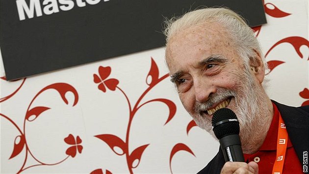 Christopher Lee na Mezinárodním filmovém festivalu v Karlových Varech (10....