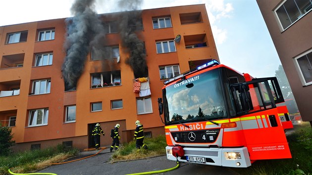 Moravskoslezt hasii zasahovali pi poru v ulici Vclava Koae v Ostrav-Dubin.