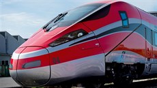 Nový italský rychlovlak Frecciarossa 1000 zahájil pravidelný provoz na lince...