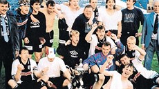 Hradecký tým s trofejí krátce po finálovém zápase Poháru MFS, který se hrál...