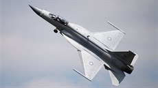 Pákistánský víceúčelový bojový letoun JF-17 Thunder se popré představil na...