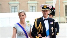 Britský princ Edward a jeho manelka Sophie na svatb védského prince Carla...