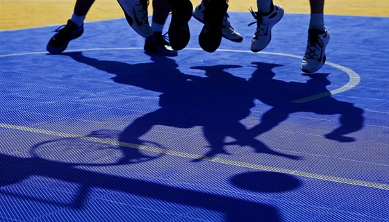 Momentka z utkání basketbalu 3x3 na Evropských hrách v Baku.