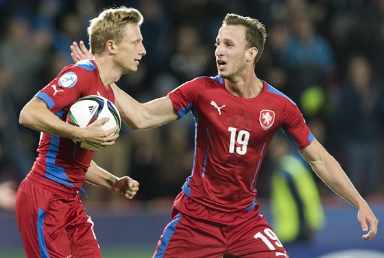 Ladislav Krejí (vlevo) je jedním ze ty mu stejného píjmení u eské fotbalové reprezentace.