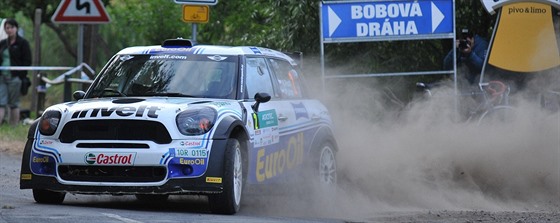 Posádka Václav Pech a Petr Uhel bhem Agrotec rallye Hustopee.