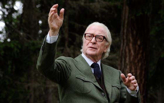 Michael Caine ve filmu Mládí