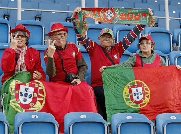 Man�elé Rodriguesovi a Piqauovi jsou v Hradi�ti spokojení. Pochvalují si...