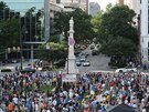 Demonstrace za odstranní konfederaní vlajky v hlavním mst Jiní Karolíny...