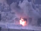 Snímek exploze v Kobani, jak ho zachytila kamera na turecké stran hranice (25....