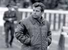 Bývalý reprezentant Josef Masopust v pozici fotbalového trenéra (rok 1993)