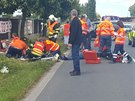 Nehoda motocyklu s automobilem u Kostelce nad Labem (28. ervna 2015).