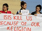 ISIS nás zabíjí kvli naemu náboenství. Evropo otevi své hranice jezídm,...