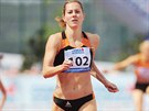 Denisa Rosolová v bhu na 400 metr pekáek na mistrovství republiky v Plzni.