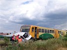 Ve Stránici smetl osobní vlak na pejezdu auto (24. 6. 2015).