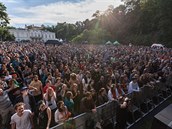 Atmosféra na festivalu United Islands of Prague v Kinského zahradě (21.6.2015)
