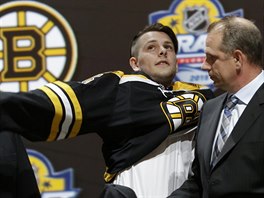 Jakub Zbořil poprvé obléká dres Boston Bruins.