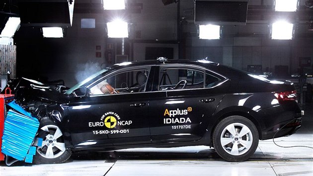 koda Superb v nrazovch testech EuroNCAP