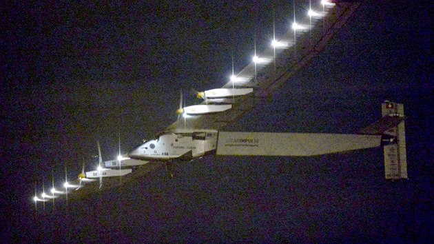 Solar Impulse 2 u japonskho letit Nagoja (29. ervna 2015)